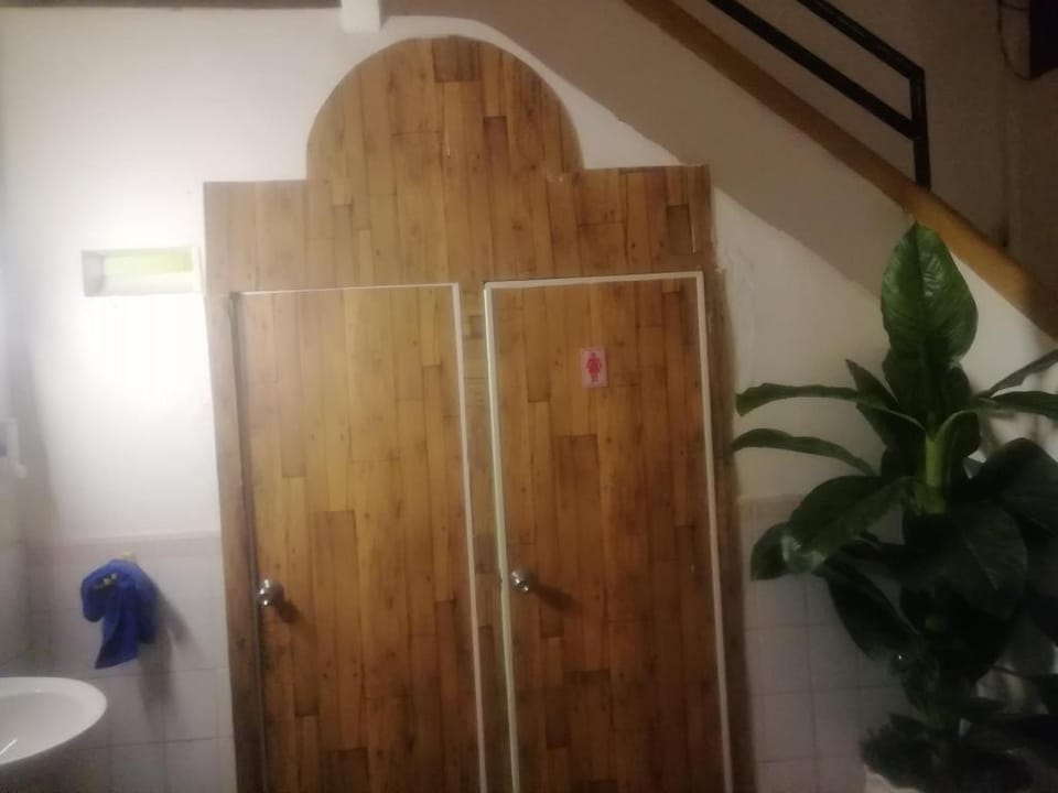 east&west dormitory and guesthouse Apartment in Phnom Penh Province