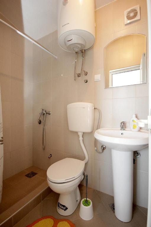 Family comfortable apartments Apartment in Sveti Stefan