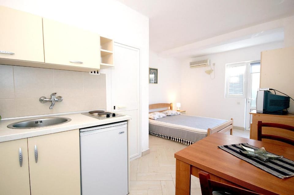 Sudio apartment 3 adults  Apartment in Sveti Stefan