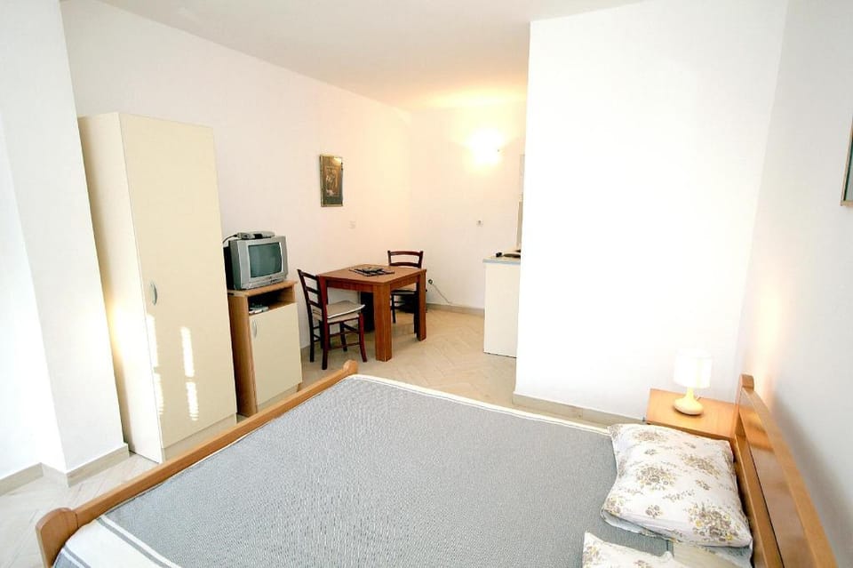 Sudio apartment 3 adults  Apartment in Sveti Stefan