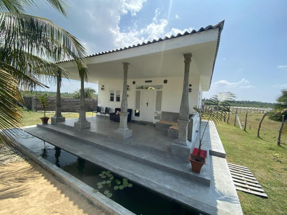 Family Villa w Balcony & Kitchen @ Kalpitiya  Vacation rental in Sri Lanka