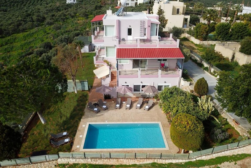 Villa with Panoramic View & Swimming Pool Villa in Crete