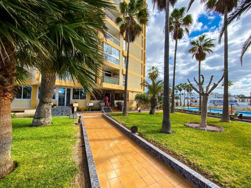 Apartment Yomely towers 1br Apartment in Playa de las Americas