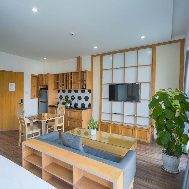 Deluxe with panoramic views of Asia park, Helio Apartment in Da Nang