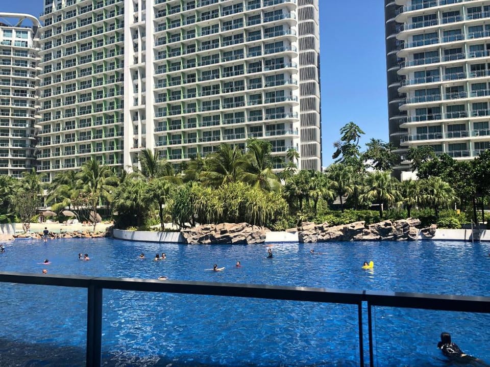 One Bedroom Staycation Apartment in Paranaque