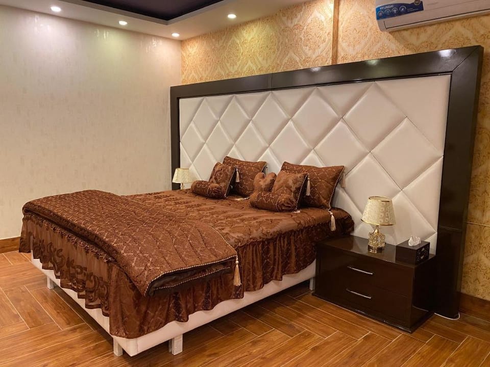 Burj Al Bahria Town Luxury Suites Apartment in Lahore