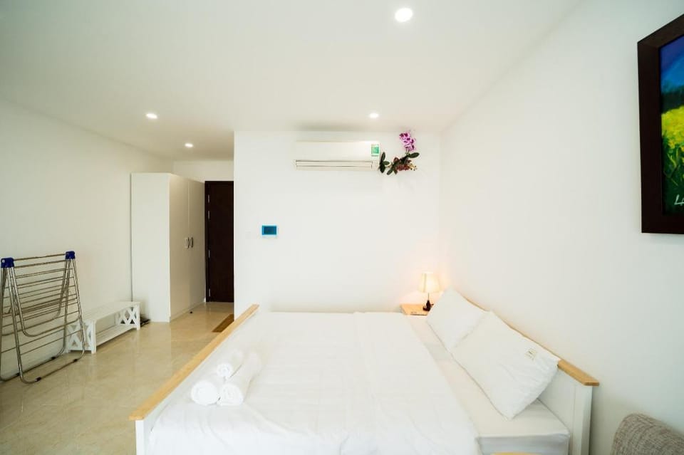 galaxy studio vinhomes D' capitela  Apartment in Laos