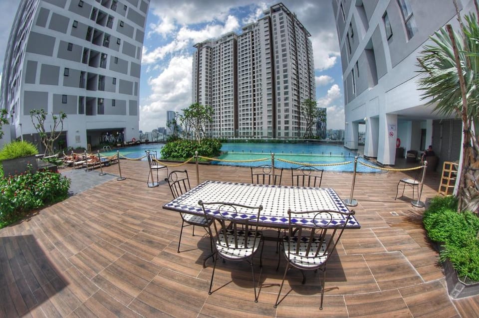A1206 TrungHome*2 BRS Rivergate*Ben Thanh*Pool*Gym Apartment in Ho Chi Minh City