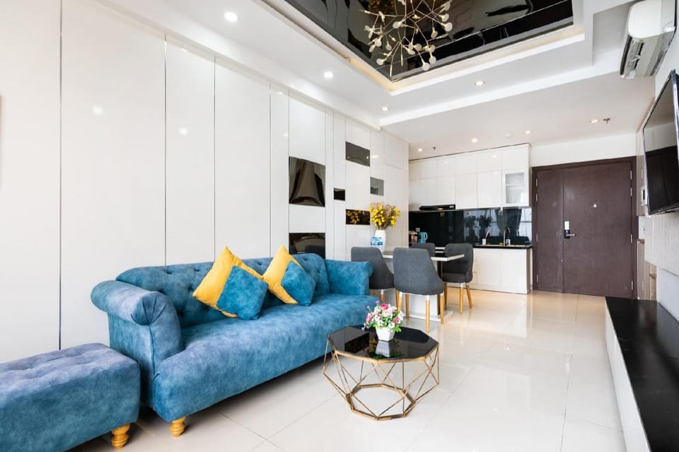 A2010 TrungHome*2 BRS*Rivergate*Ben Thanh*Pool*Gym Apartment in Ho Chi Minh City