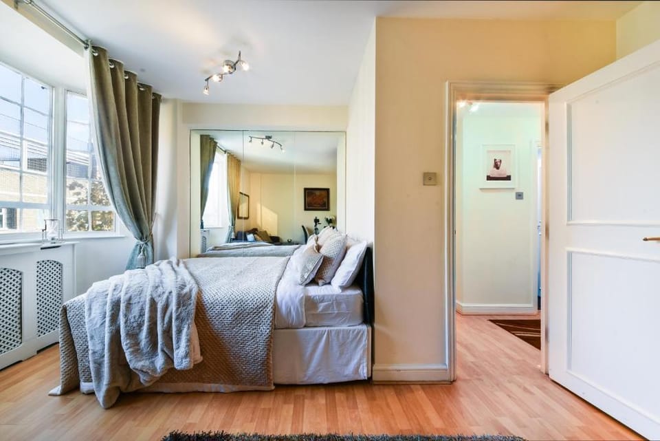 Chelsea Charm for 5 guests Apartment in City of Westminster