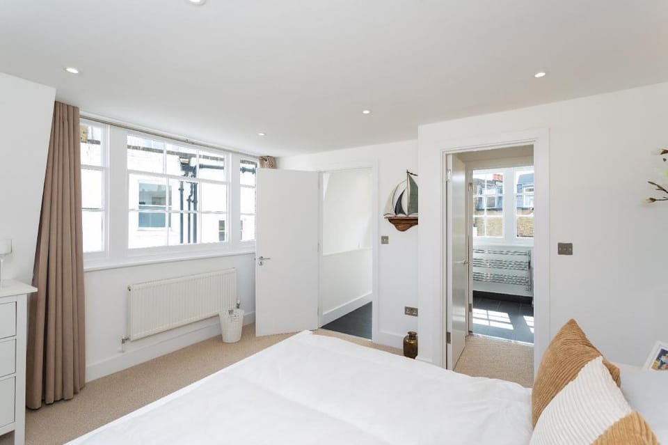 Luxury 4 bed house, Knightsbridge, London Vacation rental in City of Westminster