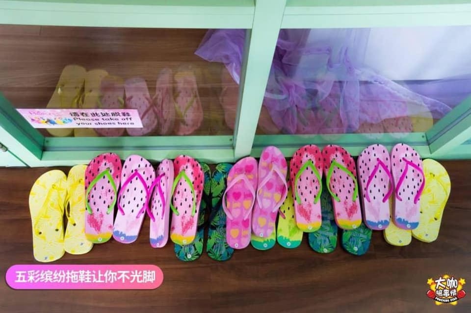 Princess Karaoke Party@KULAI AEON -12pax *5min JPO Vacation rental in Johor