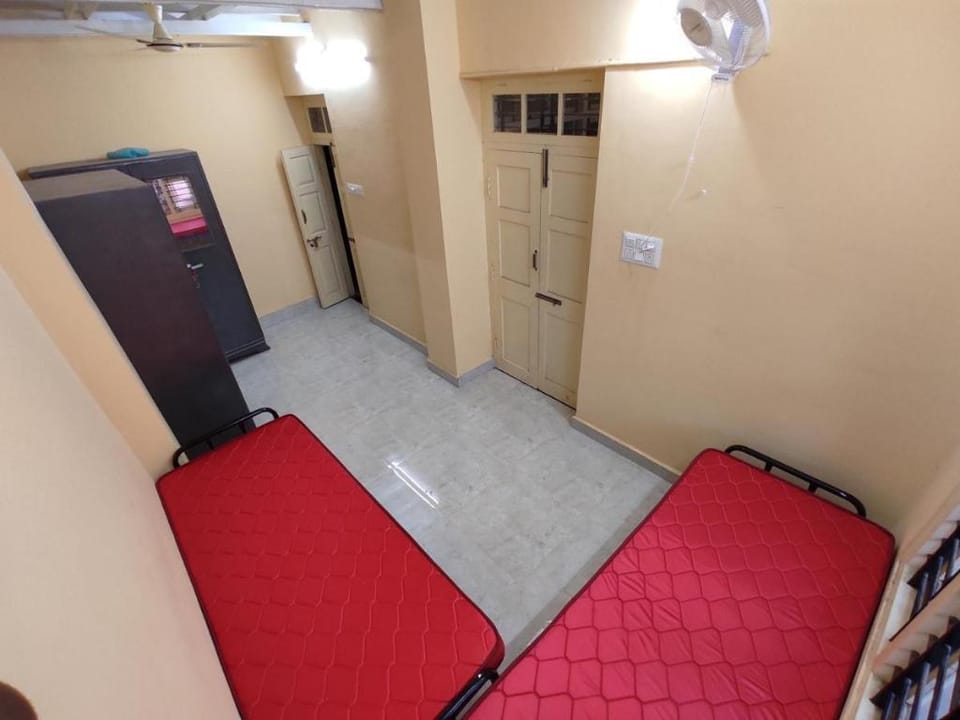 RR Paying Guest Hostel in Mysuru