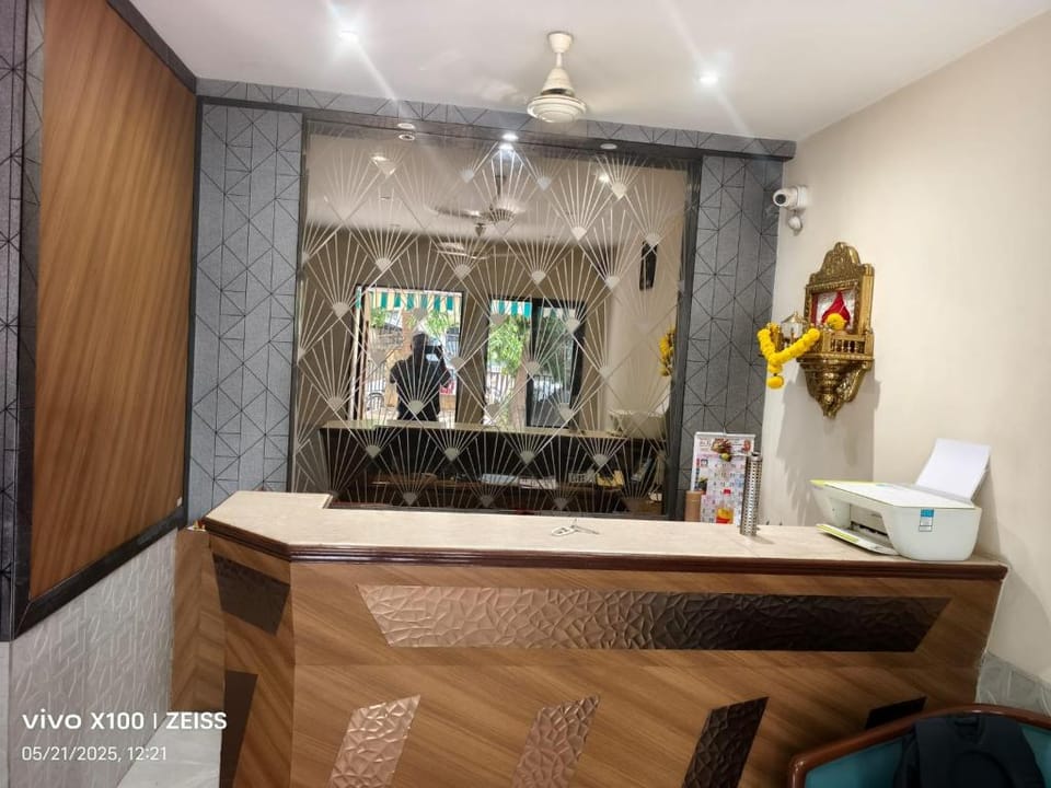 Hotel Divya International Hotel in Thane