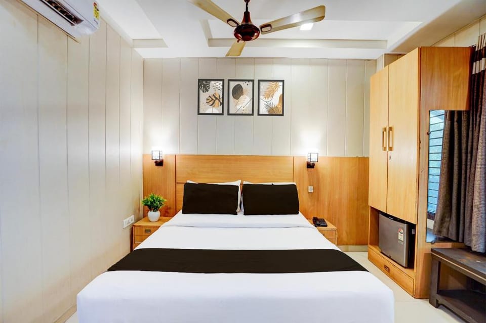 Super Hotel O Rohini Sector 24 Hotel in Delhi