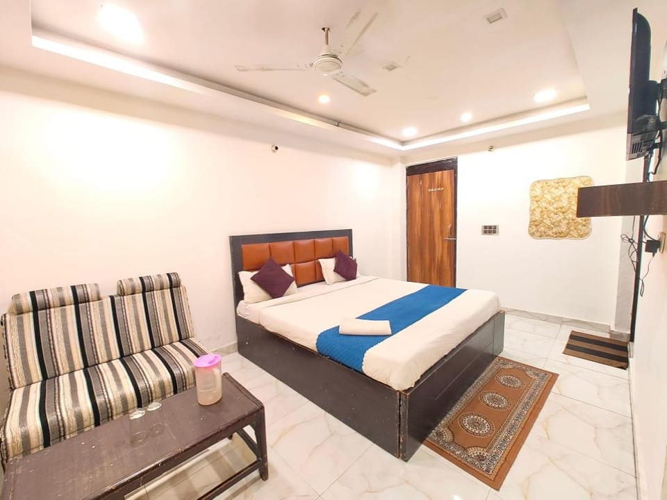Goroomgo Kabir Charbagh Lucknow Hotel in Lucknow