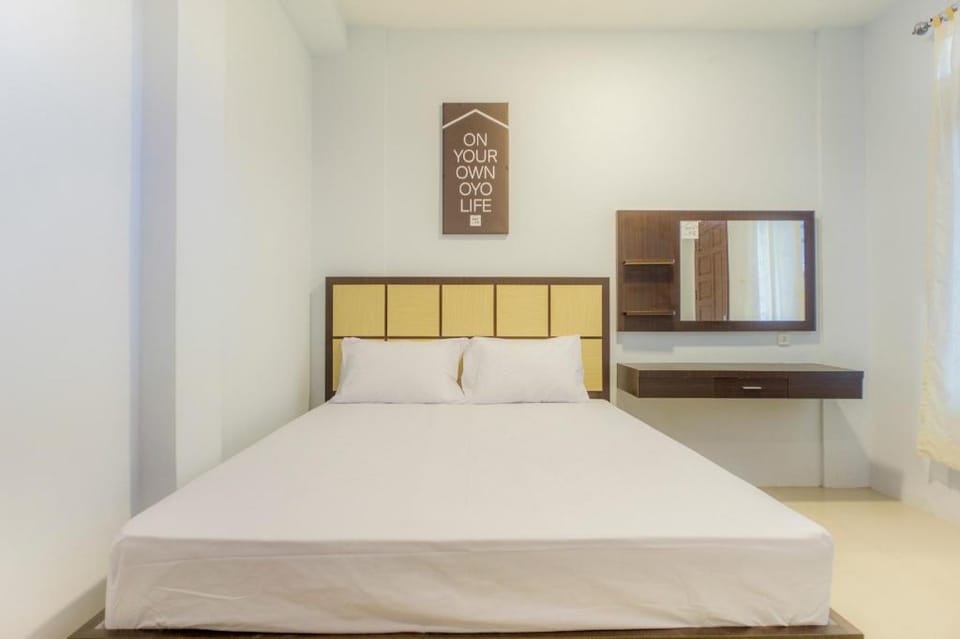 OYO Life 2354 Rose House Hotel in Indonesia