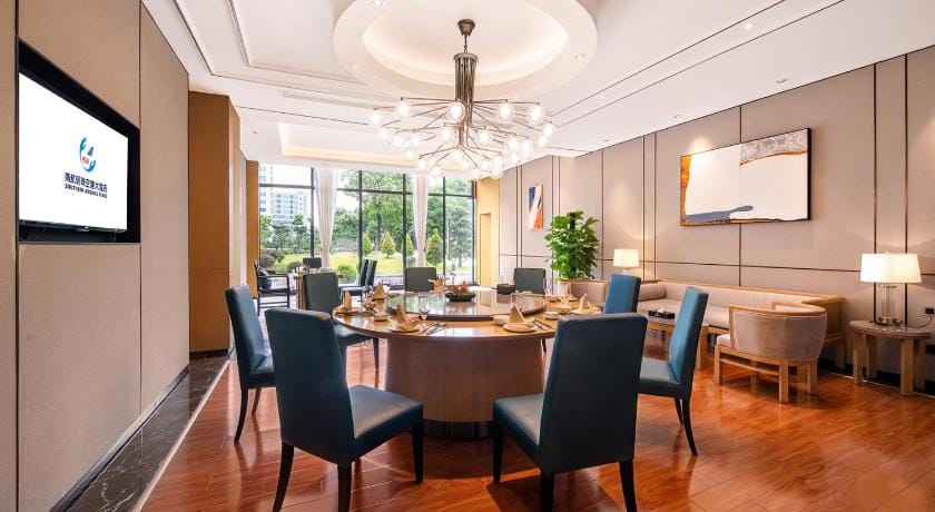 Guangzhou Airport Southern Airlines Pearl Hotel - Free shuttle bus to airport Hotel in Guangzhou