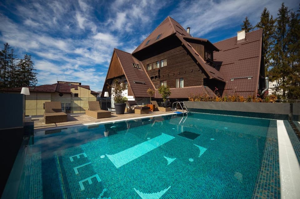 Elexus Boutique Hotel in Prahova, Romania