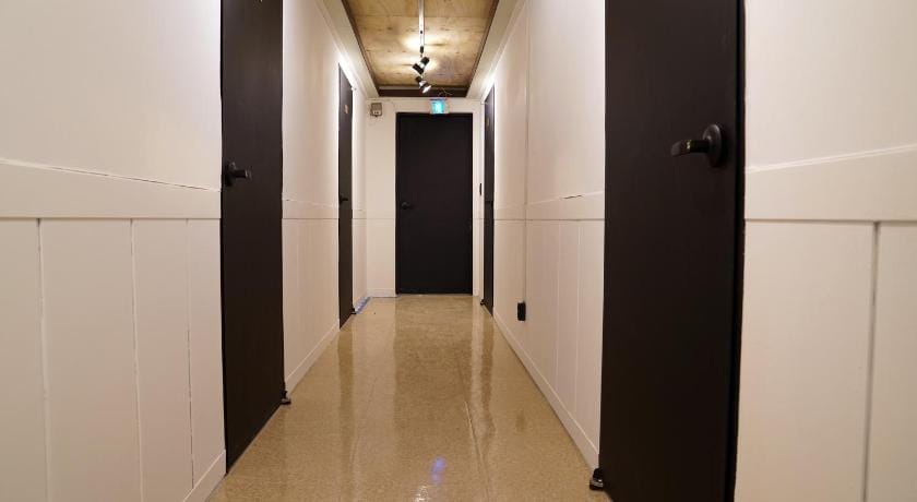 Apollo Guesthouse Bed and Breakfast in Seoul