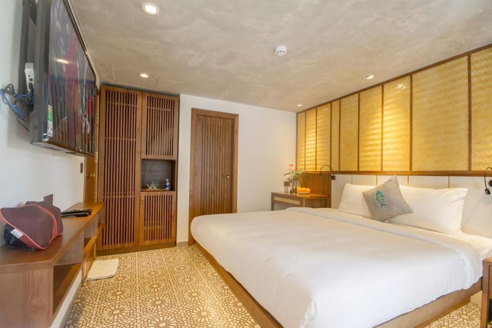 Family Studio Apt by Beach, Free Pickup & Footbath Apartment in Da Nang