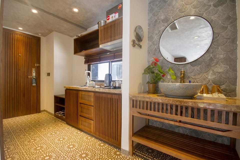 Family Studio Apt by Beach, Free Pickup & Footbath Apartment in Da Nang