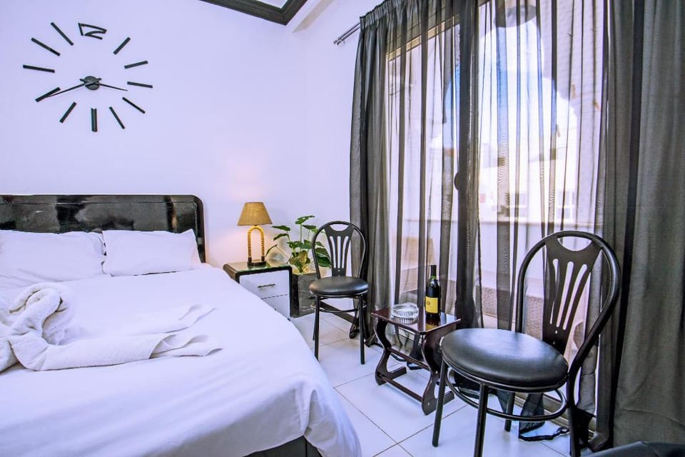 Rare Marina Hotspot ★ Own WIFI ★ Balcony ★ Kitchen Apartment in Hurghada