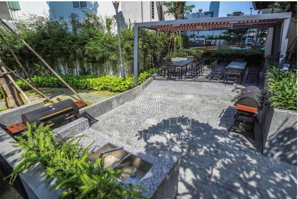 SUPER LUX 3Brs Apt, Large Living room, Great view Apartment in Ho Chi Minh City