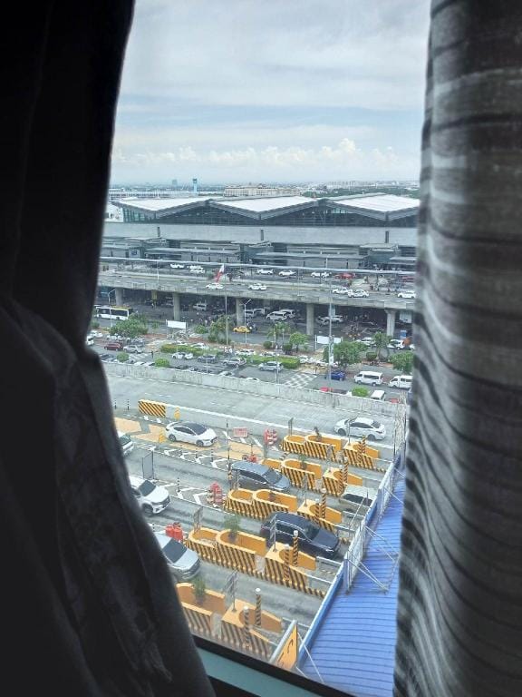Budget Vacation Homes across Manila Airport T3 Apartment in Pasay
