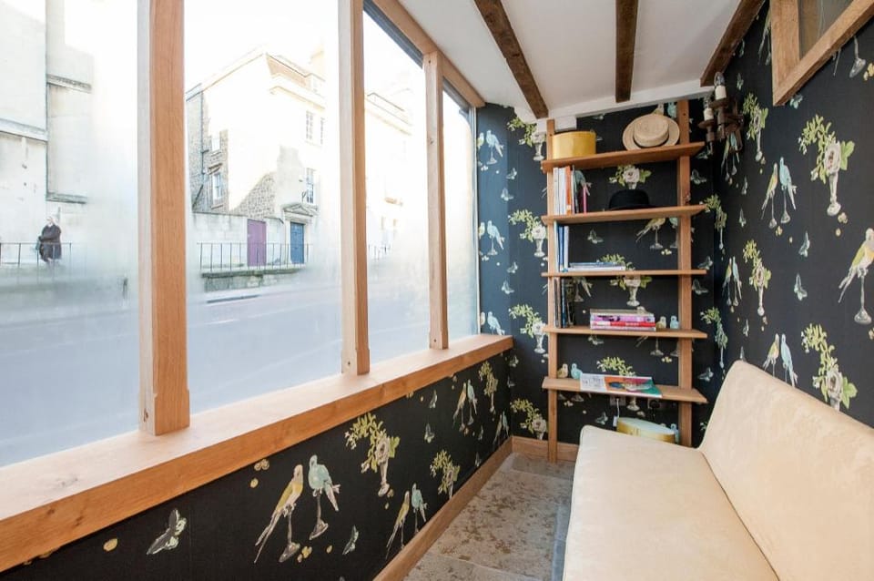 Unique 1 Bed Grade II Listed House Apartment in Bath