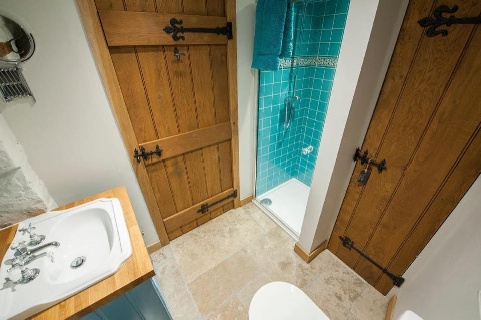 Unique 1 Bed Grade II Listed House Apartment in Bath