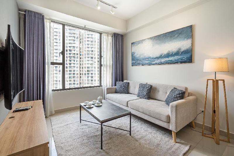 DANNY 2BR APT, HIGH FLOOR & VIEW, FREE POOL Apartment in Ho Chi Minh City