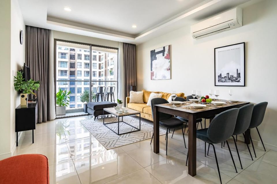 BIG 3BR APT,  City  Riverview, Free Pool Apartment in Ho Chi Minh City