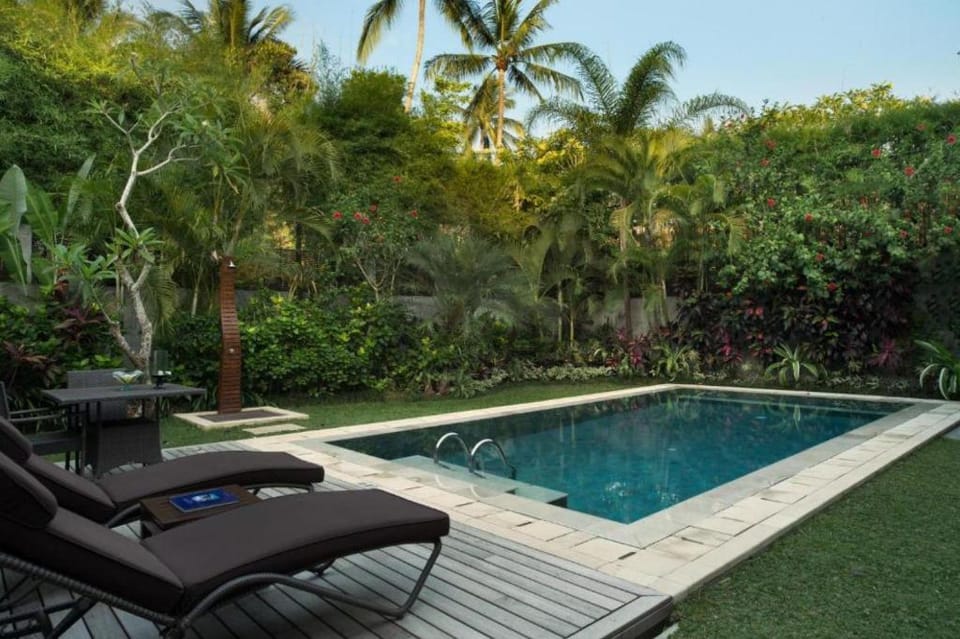 Luxury 1BR Hill Side Villa With Private Pool #L305 Villa in Abiansemal