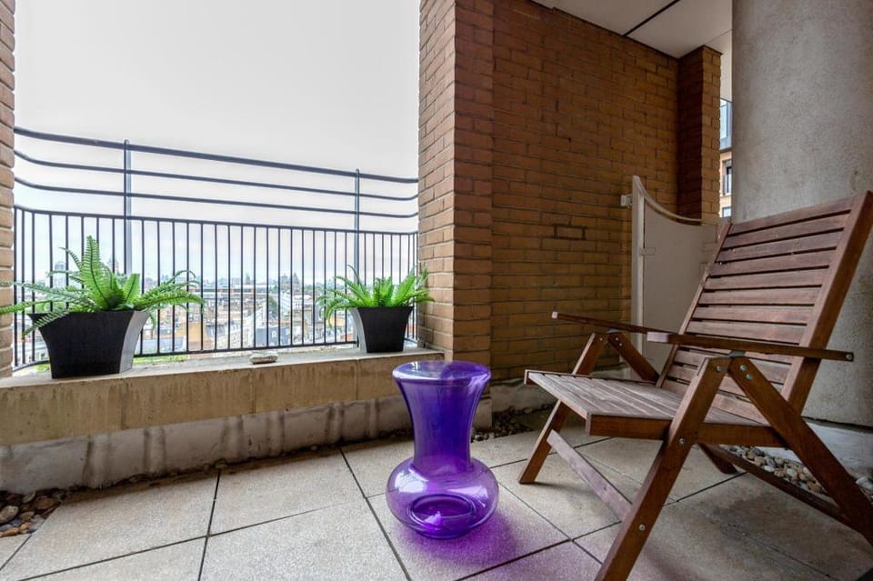 Superior 2 bed with balcony in Kensington, London Apartment in London