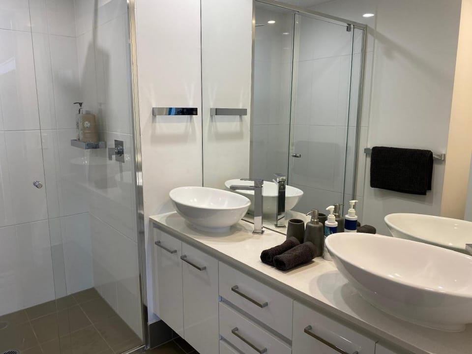 Home away Apartment in Gold Coast