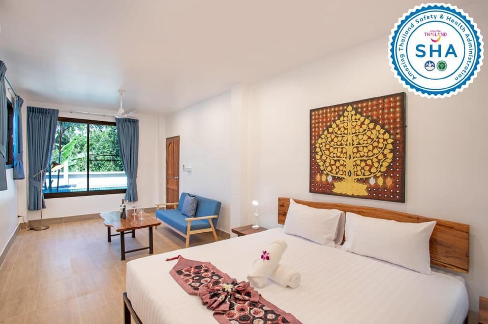 Spacious 5BR Villa Nikkie 3 w/ Big Garden & Pool Villa in Rawai