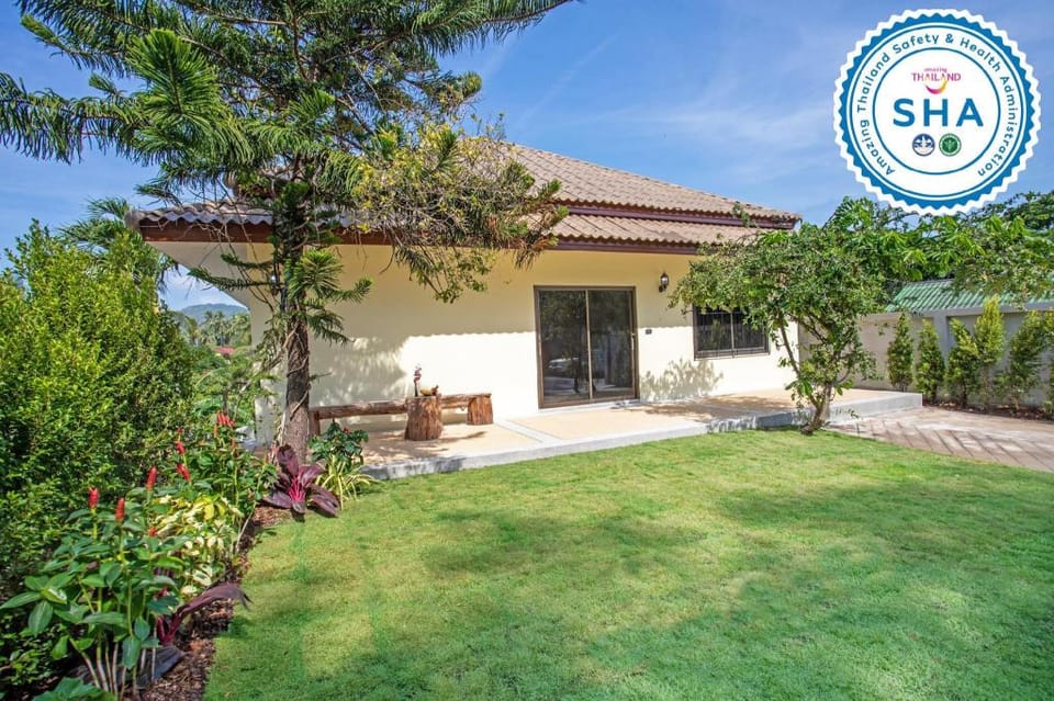 Spacious 5BR Villa Nikkie 3 w/ Big Garden & Pool Villa in Rawai