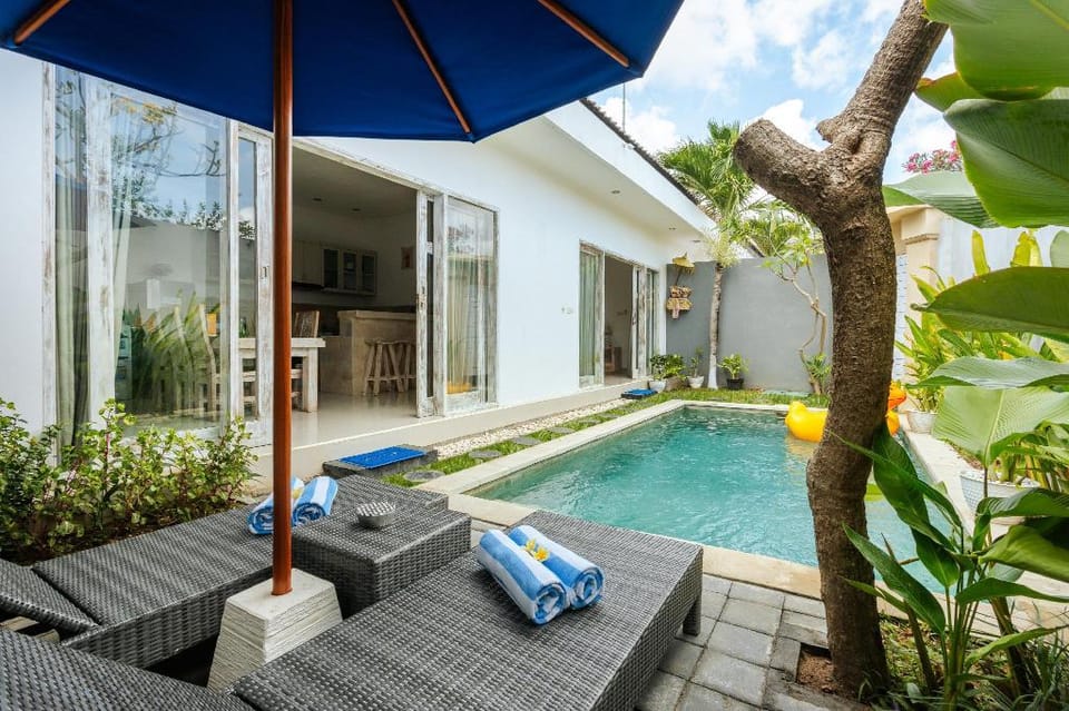 Villa Cathy, Seminyak - Private 3 Bed Pool Villa! Villa in North Kuta