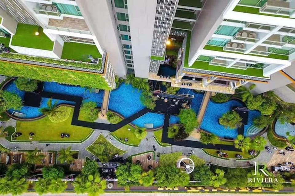 Pattaya Jomtien Beach  Sky Pool  (Riviera jomtien) Apartment in Pattaya City