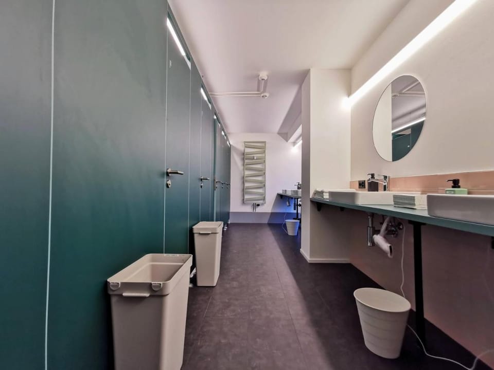 Green Marmot Capsule Hotel Zürich Hostel in Zurich City