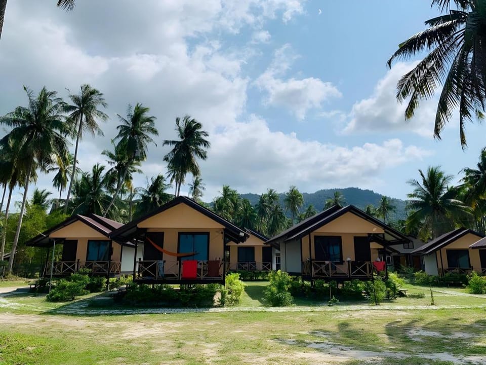 Phangan Chalet Bungalow & House Country House in Ko Pha-ngan Sub-district