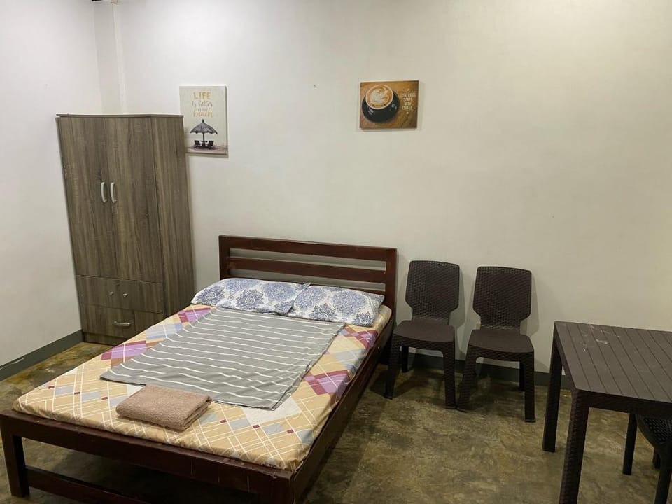 RLS budget studio  Apartment in Davao City
