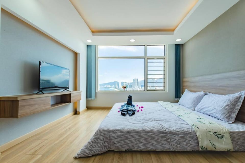 Seascape Cottage  OCEAN/CITY VIEW Modern Home Apartment in Nha Trang