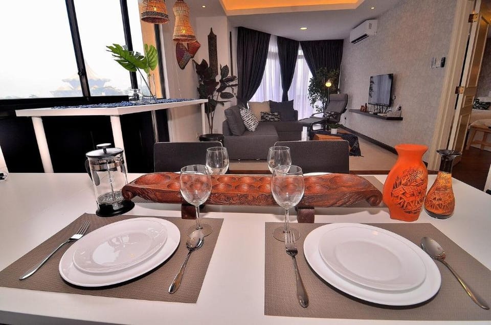 New Riverbank Suites - Waterfront Sunset View Apartment in Kuching