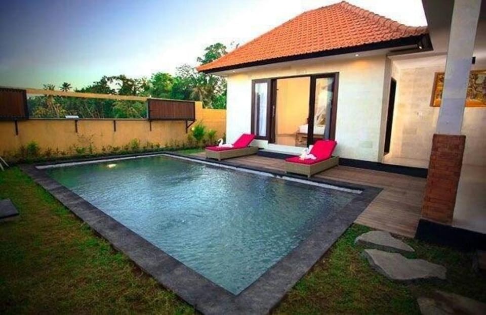 1BED ROOM PRIVATE POOL VILLA @ SAWAH UBUD Villa in Sukawati
