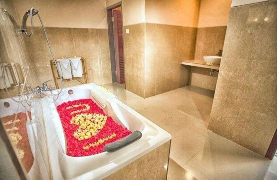 1BED ROOM PRIVATE POOL VILLA @ SAWAH UBUD Villa in Sukawati