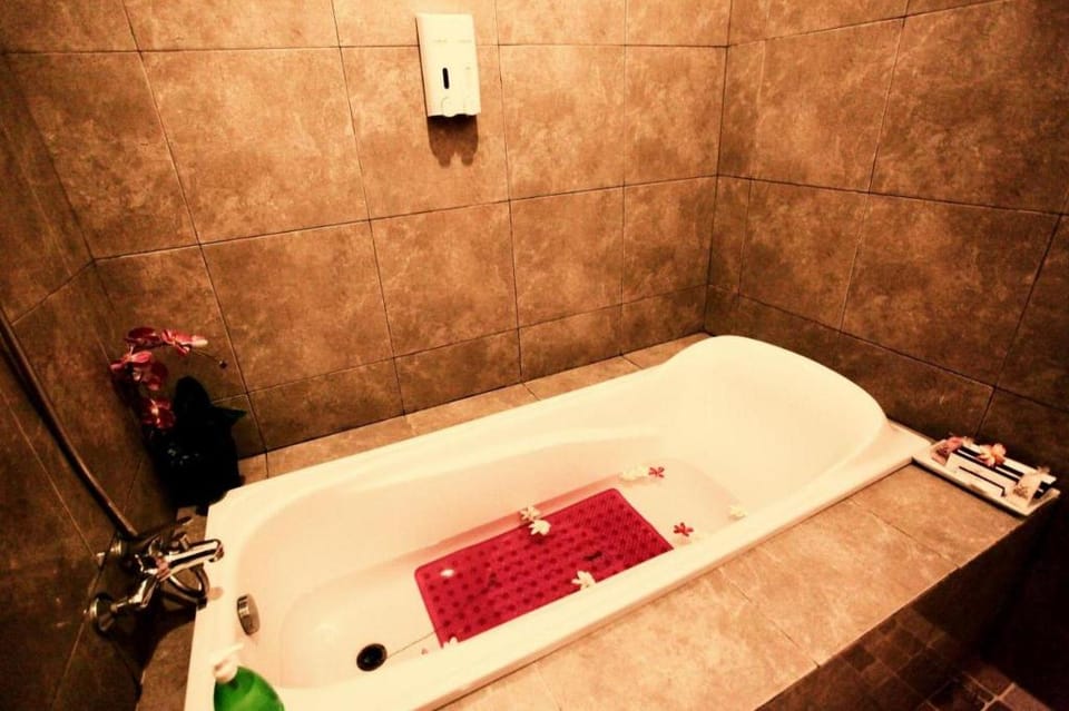 Romantic 1BR Pool Villa In Kuta Center Villa in Mengwi