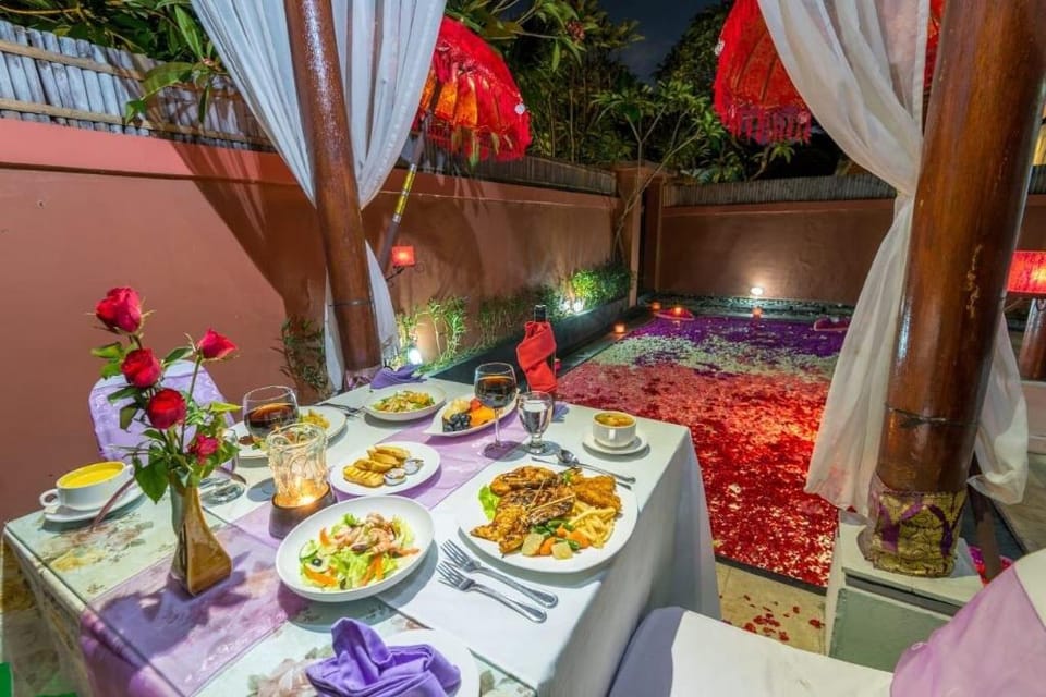 Romantic 1BR Pool Villa In Kuta Center Villa in Mengwi