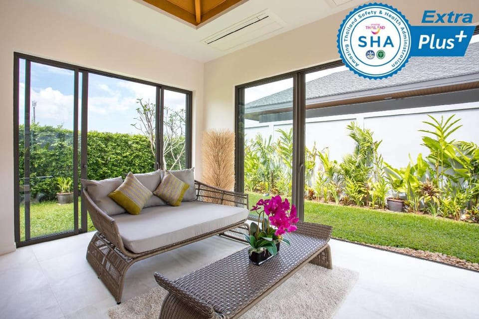 Resort 2BR Pool Villa Dalaa 3*Full Service*Kamala Villa in Kamala